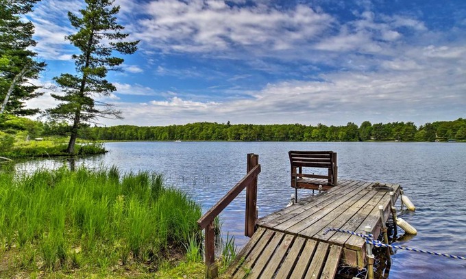 Hayward Casa | Burns Lake Cabin with Dock, Fire Pit, Rowboat and More