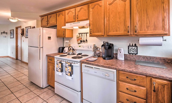Burnsville Apartamento | Burnsville Apt w/ Deck in Pisgah National Forest