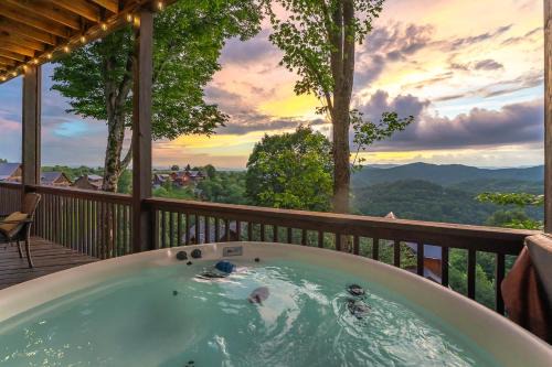Wolf Laurel Casa | Burnt Skies Sleeps 10 Hot Tub Foosball Darts