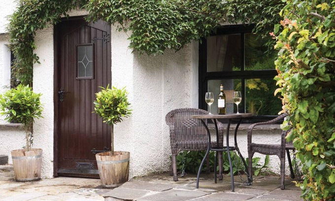 Windermere Cabaña | Burrow Cottage