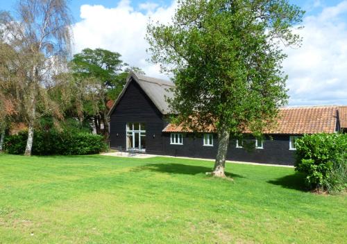 Norwich Casa | Burtons Farm Barn