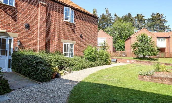 Stalham Cabaña | BURTONS MILL RETREAT, family friendly in Stalham