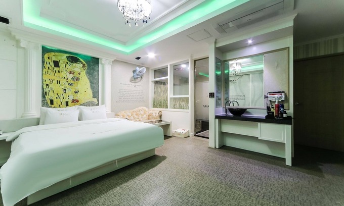 Dongnae District Hotel | Busan Dongnae G and G