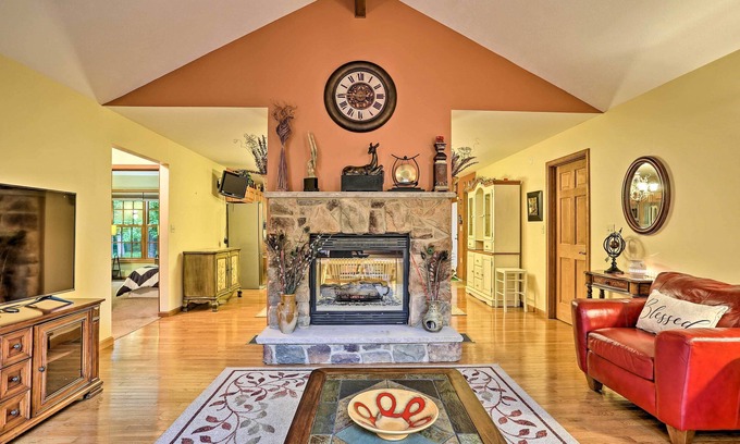 Pocono Mountain Lake Casa | Bushkill Beauty-HotTub, Firepit, Lake, Outdoor Pool