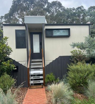 Lane Cove North Apartamento | Bushland setting close to Sydney CBD- stand alone apartment