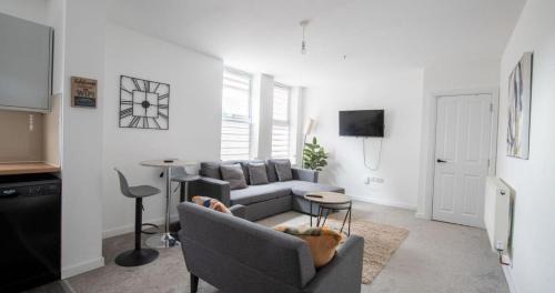 Northampton Apartamento | Business & Family-Friendly 2BR Racecourse Park 5min to Town & Hospital Parking WiFi