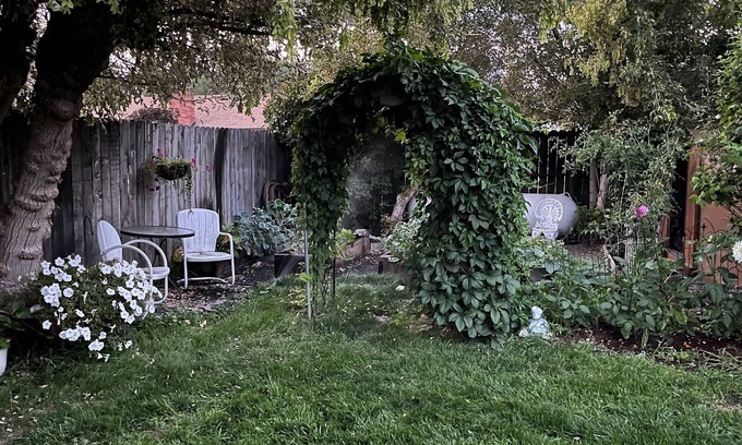 Dorris Cama Y Desayuno | Butte Valley Bed and Breakfast