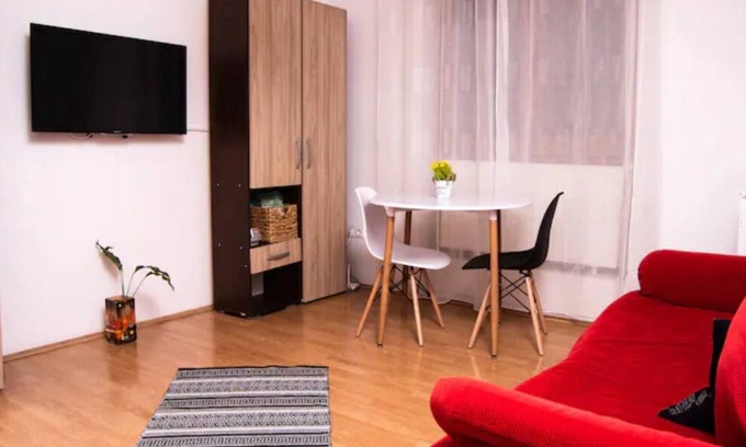 Tirgu Mures Casa | Butterfly Apartment-Hidden Gem in the❤️of Tg Mureș