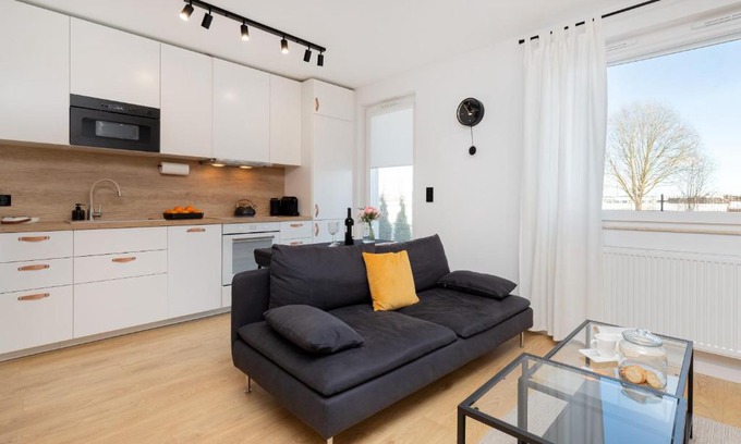 Osowa Apartamento | Butterfly Apartment with Parking by Noclegi Renters