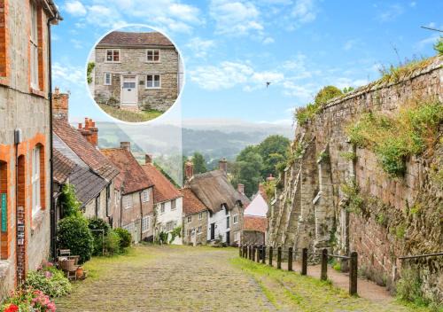 Shaftesbury Casa | Button Cottage - Gold Hill
