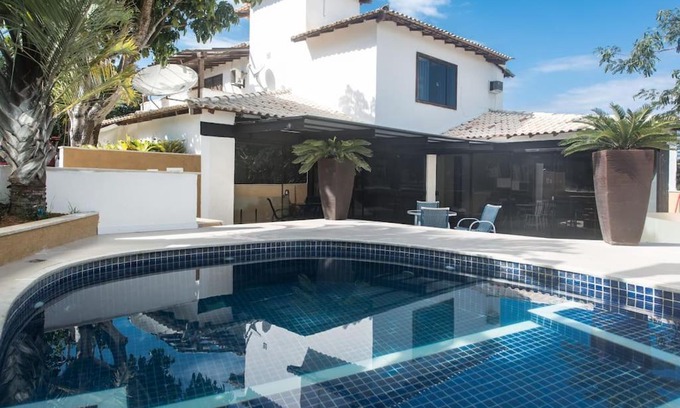 Alto de Buzios Casa | Buzios em Condomínio com piscina e Hidro aquecida