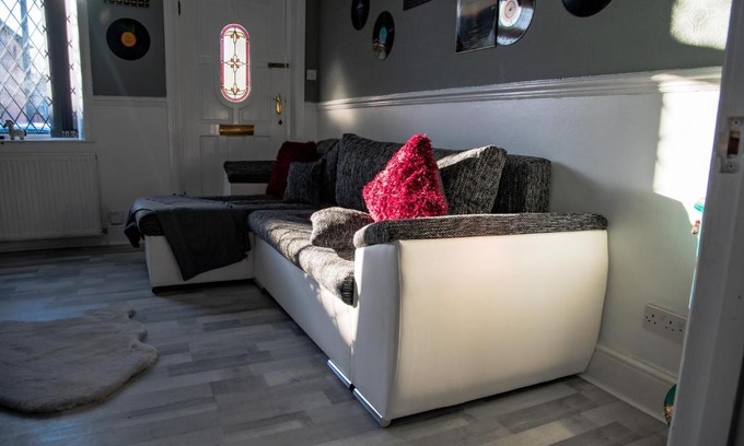Huddersfield Casa | BV Classic 2 Bedroom At Leeds Road Huddersfield Perfect For Contractors