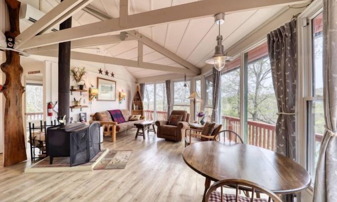 Beech Mountain Chalet De Esquí | Mountain Treehouse Authentic Roundhouse near Beech Mountain activities - BW7