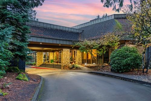 Welches Hotel | BW Premier Collection, Mt Hood Oregon Resort