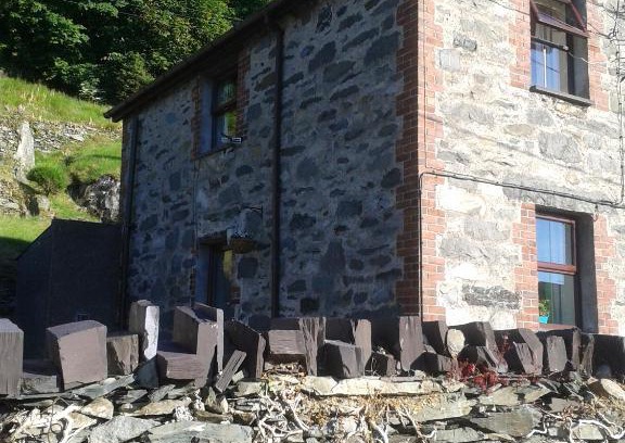 Bangor Casa | Bwthyn Bach Gilfach