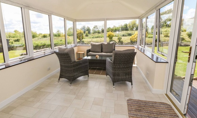 Llanddaniel Fab Cabaña | Bwthyn Clyd, LLANDDANIEL FAB