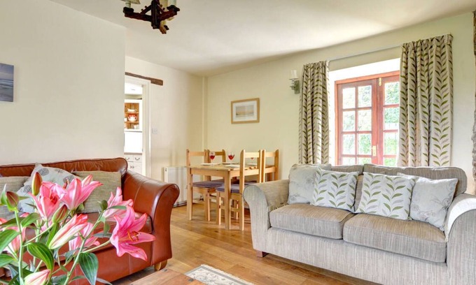 Llanerchymedd Casa | Bwthyn Gwyn es una de las cinco casas rurales con cocina que se encuentran en el hermoso e idílico paisaje rural.
