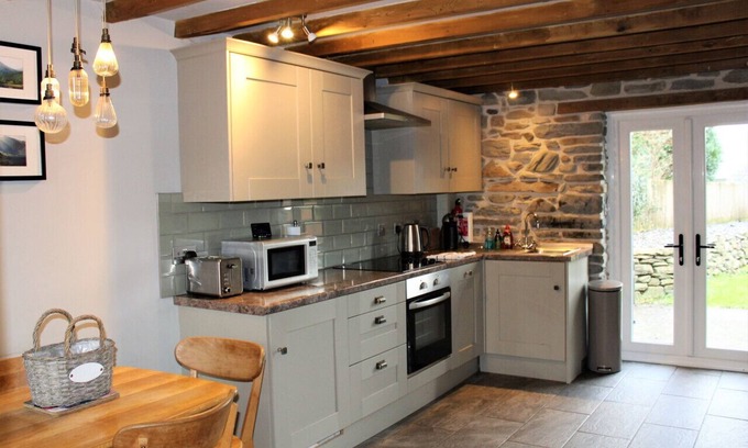 Llanddewi Brefi Casa | Bwthyn Iorwg - Dos Habitaciones Casa, Capacidad 4