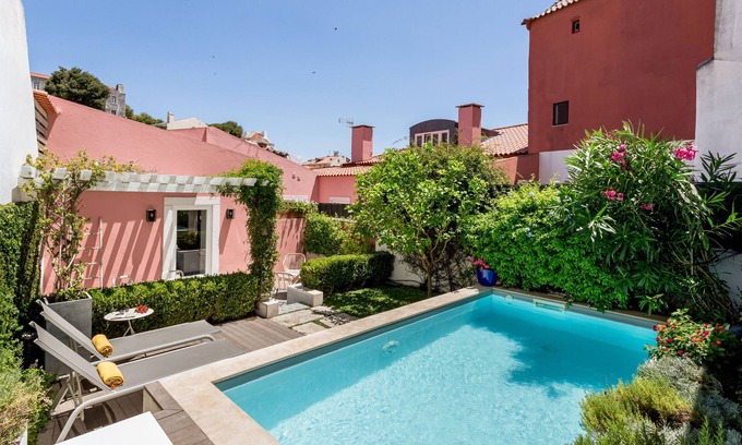 Socorro Apartamento | Castillo | LUJO CON JARDÍN PRIVADO Y PISCINA