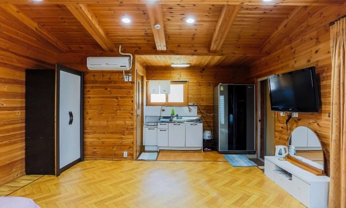 Gyeongju Casa | Byeokdosan Hwangtobonga Pension