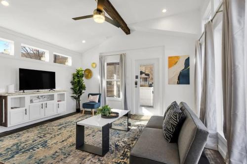 Owens Cross Roads Casa | Byrd 4 Tiny Stay Getaway
