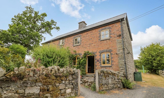 Llandrindod Wells Casa | Byrdir Cottage