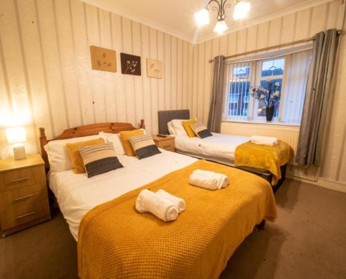 Chesterfield Casa | Byron House