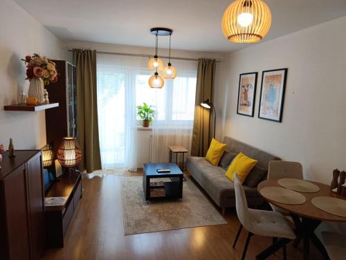 Vrakuna Apartamento | Byt s parkovaním, balkónom, klimatizáciou, free parking