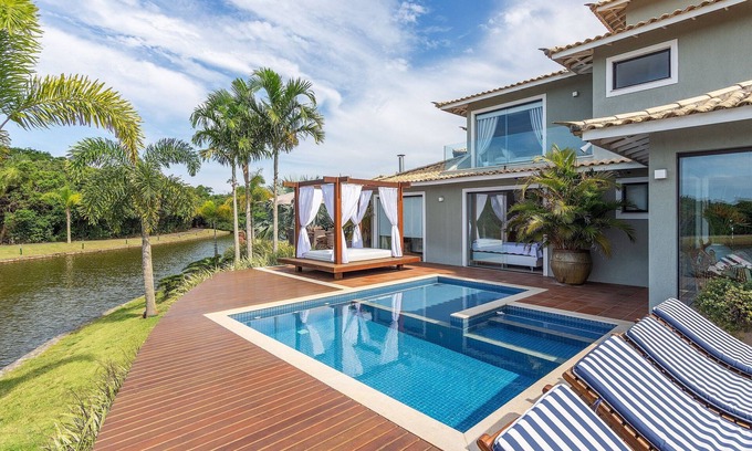 Praia Rasa Casa | Bz58 Hermosa casa con piscina privada y vista al lago