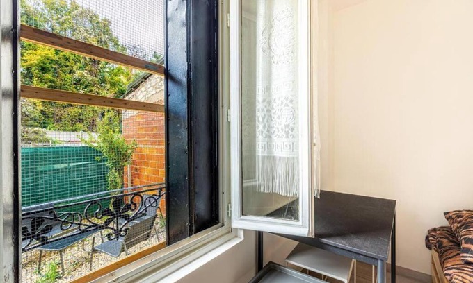 Bondy Apartamento | Cénoslocs Bondy - Paris à vos pieds pour 4 personnes avec Jardin & Wifi