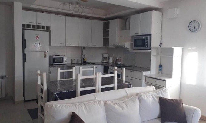 General Roca Apartamento | Céntrico A-08
