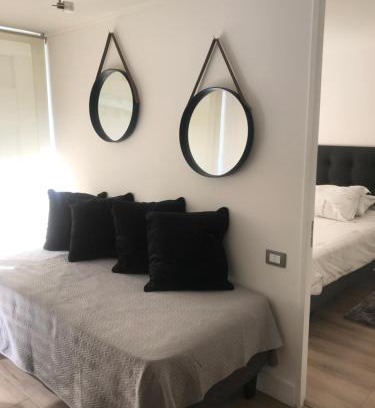 Las Condes Apartamento | Cómodo ,impecable , 4 Mts Clinica las Condes