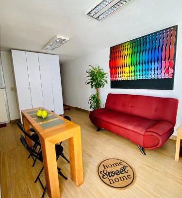 León Apartamento | Cómodo y Pintoresco Depa Al sur de La Ciudad!