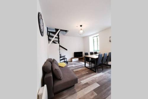 Dol-de-Bretagne Apartamento | "CŒUR de Dol" - Duplex Confortable et Cozy