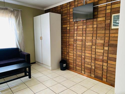 Pretoria Casa | c and c guest house pretoria north