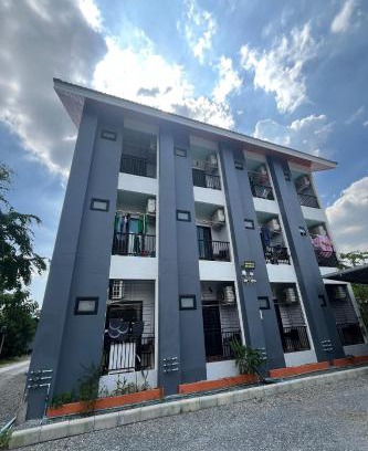 Krathum Baen Apartamento | C Park