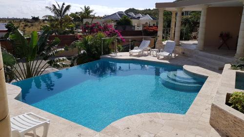 Orient Bay Villa | C'RENITY VILLA