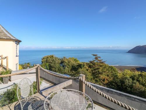 Lynton Apartamento | C S Lewis Balcony