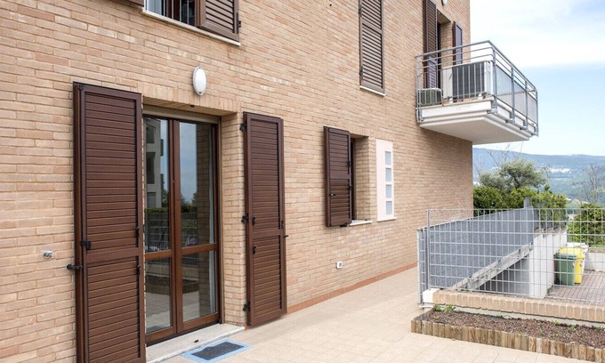 Camerano Apartamento | C002 - Camerano, delightful two-room apartment with garden
