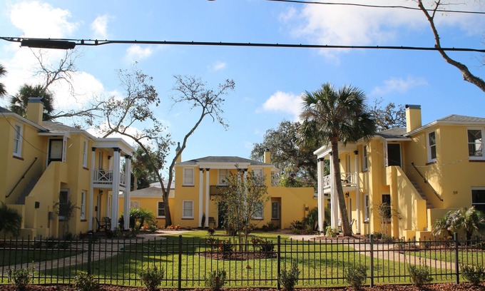 Downtown Historic District Apartamento | Alluring Get-Away - A solo 2 cuadras del centro de la ciudad - Estacionamiento en el lugar
