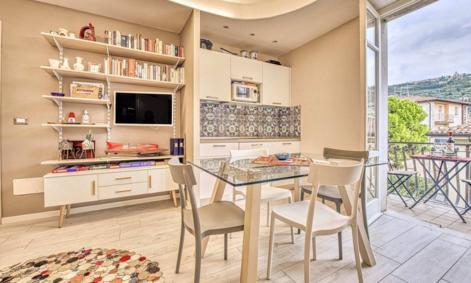 Torri del Benaco Casa | Ca'BENEca 1 BR LAKEFRONT, NEW, PARKING INCLUDED