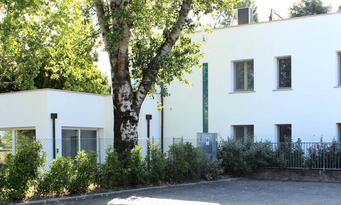 Bologna Fiere District Apartamento | CA BIANCA TIERRA UN HAVEN DE PAZ CON JARDÍN EN LA HERMOSA CIUDAD DE BOLONIA
