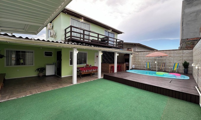 Florianopolis Casa | Casa com Piscina em Florianópolis, a 9 Minutos do Aeroporto- Para até 14 Pessoas