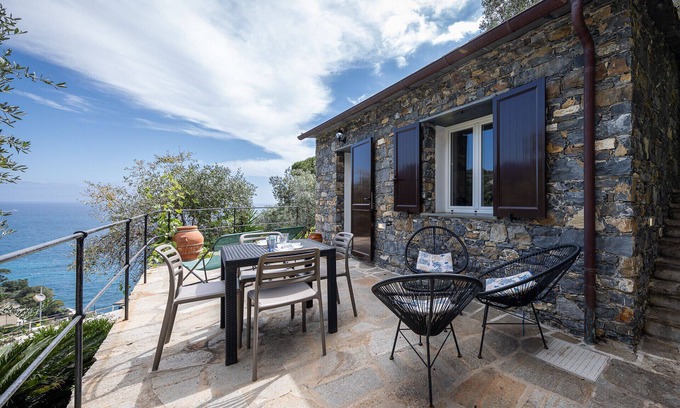 Zoagli Apartamento | Ca De Pria - Sea View - Parking & Wifi