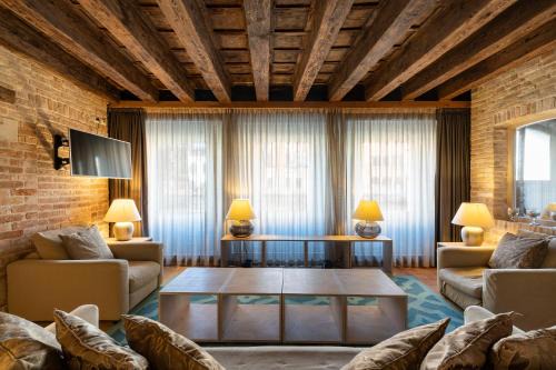 Santa Croce Villa | Ca' del Fontego - Luxury Grand Canal