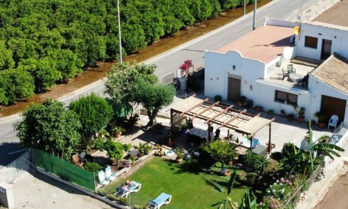 Pobles del Nord Villa | Casa de campo con jardin totalmente vallado a 15 min de Valencia