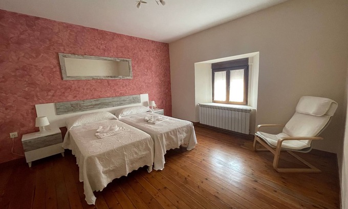 Siete Iglesias de Trabancos Casa | Casa Calderón de Medina lV. Maravillosa casa con amplias habitaciones