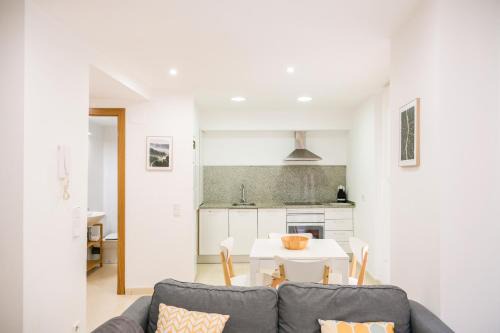 Besalú Apartamento | Ca l'Eudald 1, Descubre Besalú en familia