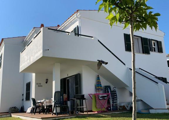 Arenal d'en Castell Apartamento | Ca la Marta apartamento con piscina y jardín a 150m de la playa