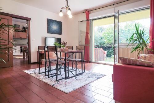 Navile Apartamento | Ca'Molino Ampio appartamento con giardino privato vicino al centro storico fiera ospedale stazione centrale aeroporto Centergross